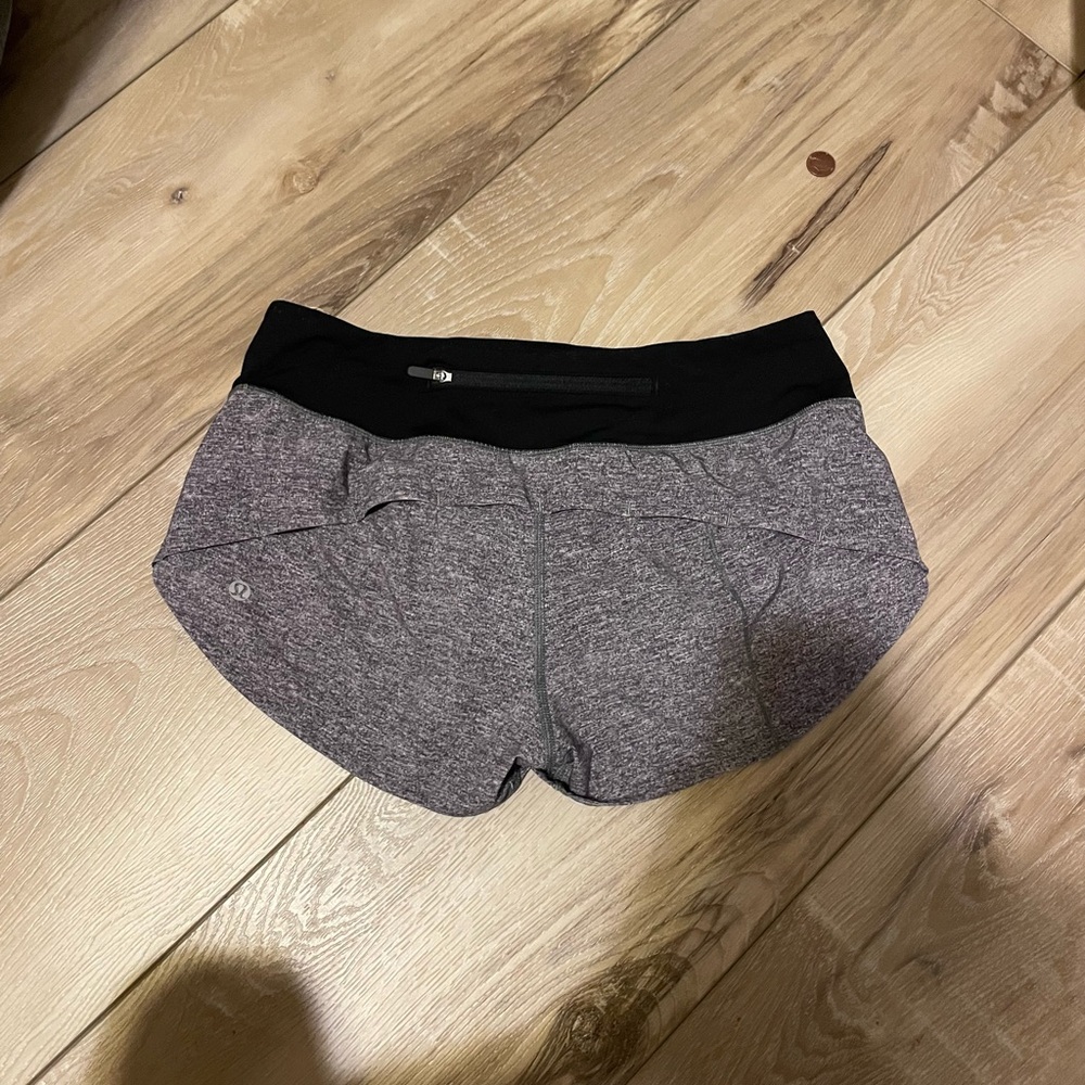 Lululemon 2.5” speed up shorts size 4! Gray.